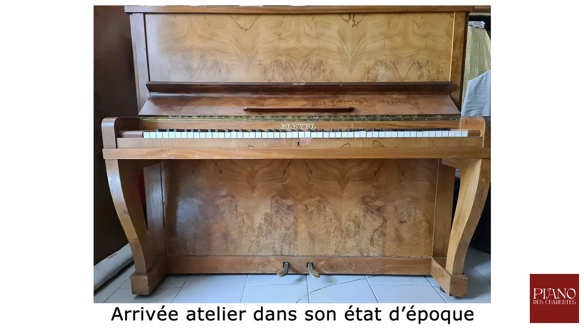 PLEYEL P moderne acajou ronceux 1947 PLEYEL P moderne acajou ronceux 1947