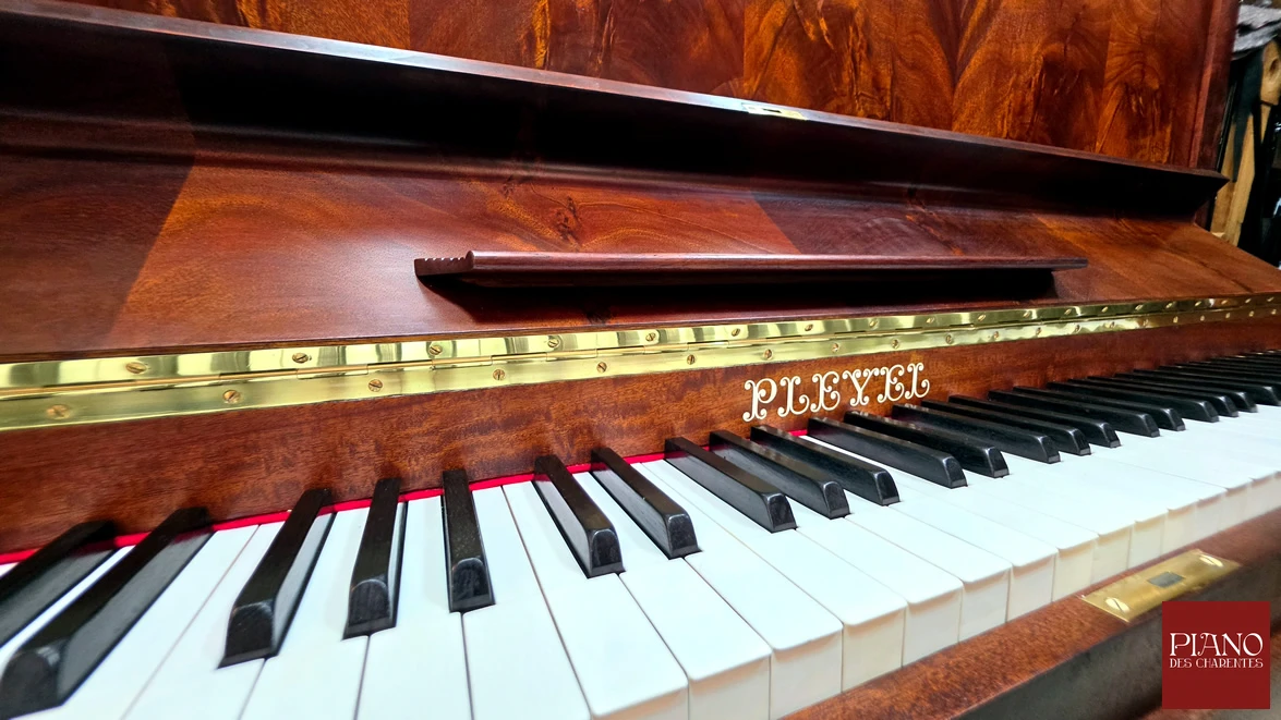 pleyel p clavier ivoire restaure 1947