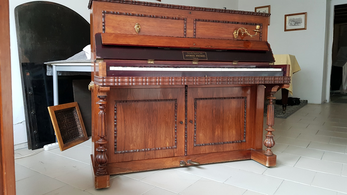 PIANO DROIT AUCHER FRÈRES 1856