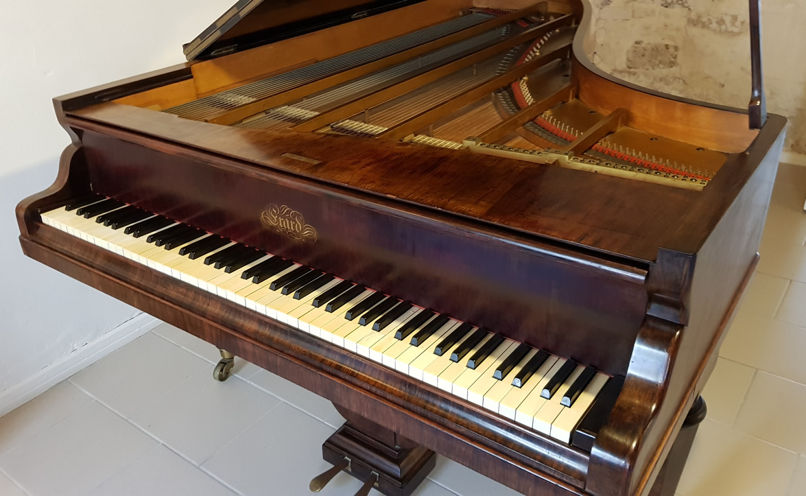 PIANO À QUEUE DE CONCERT PLEYEL 1836