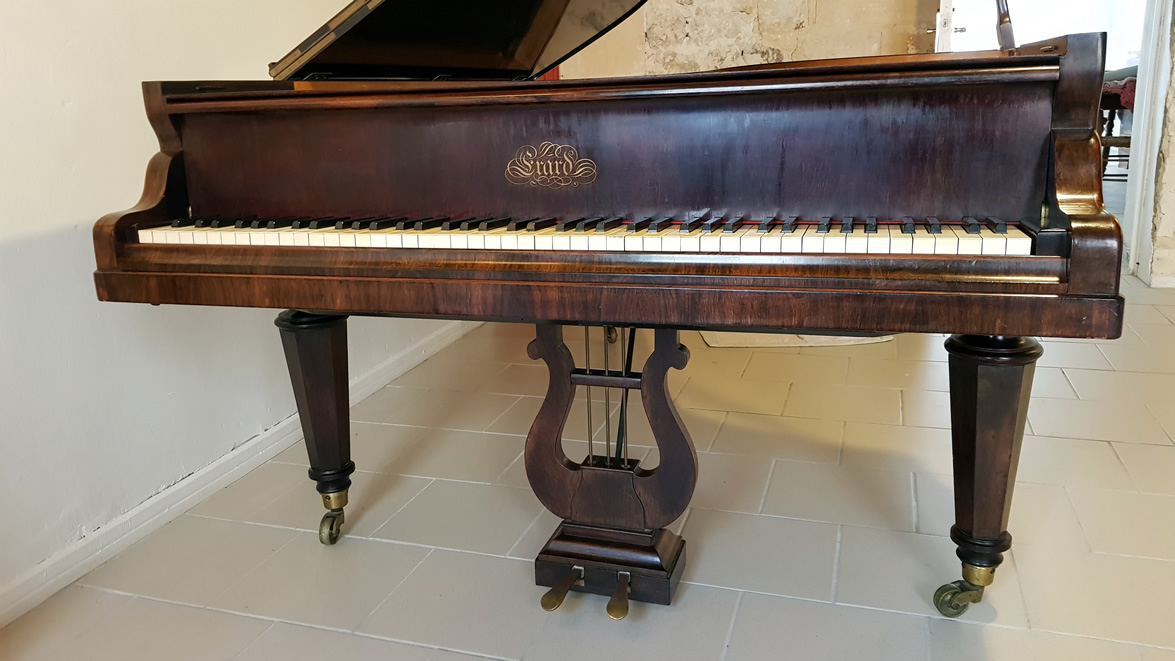 PIANO À QUEUE ERARD 1859