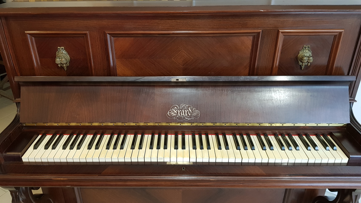 PIANO DROIT ERARD 1910