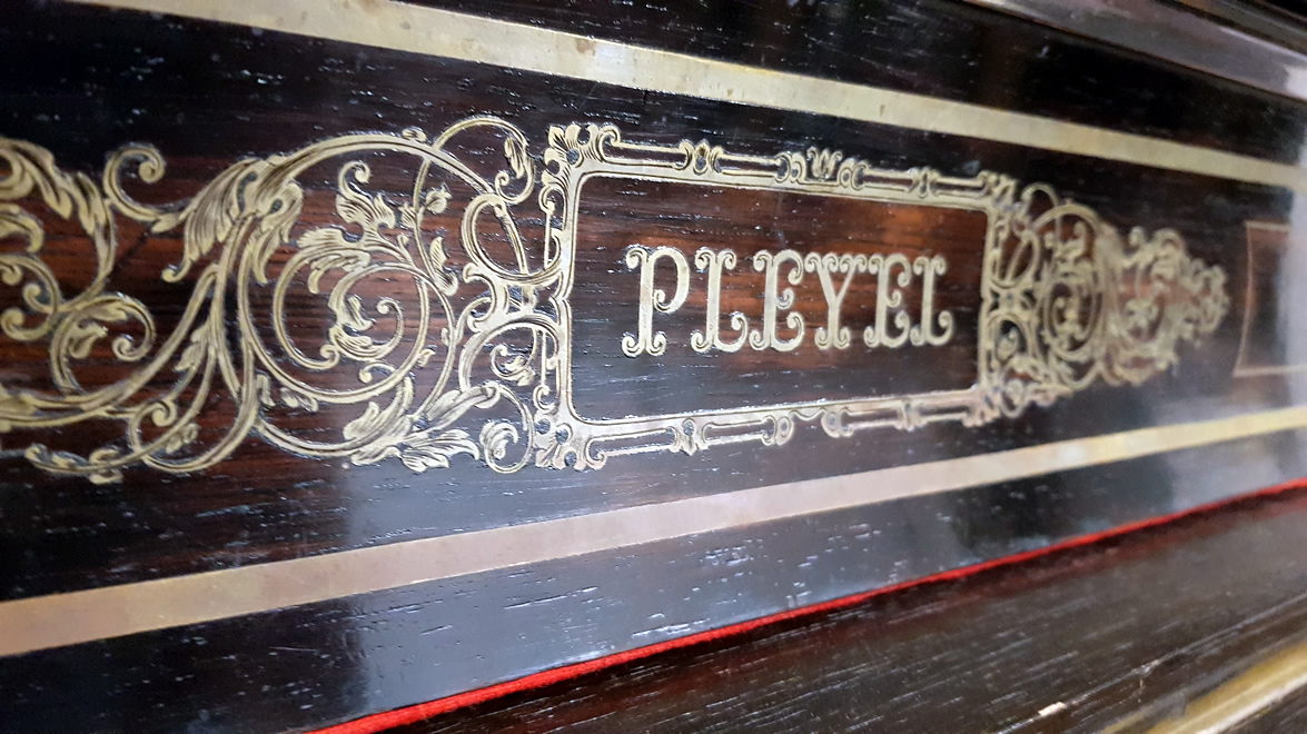 PIANO À QUEUE PLEYEL 1872