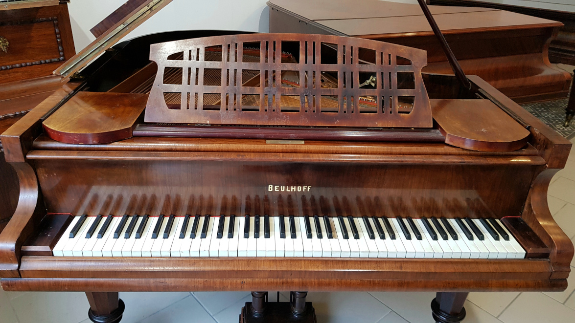 PIANO À QUEUE CRAPAUD BEULHOFF 1900