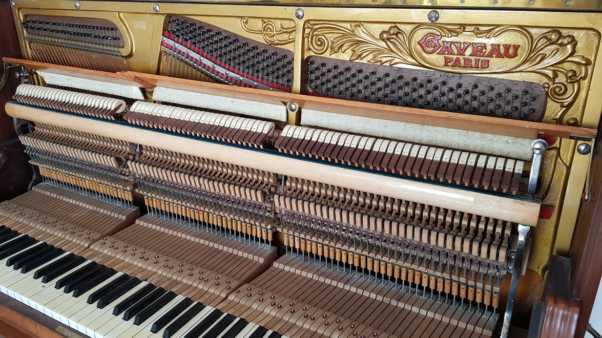 PIANO DROIT GAVEAU C 1920