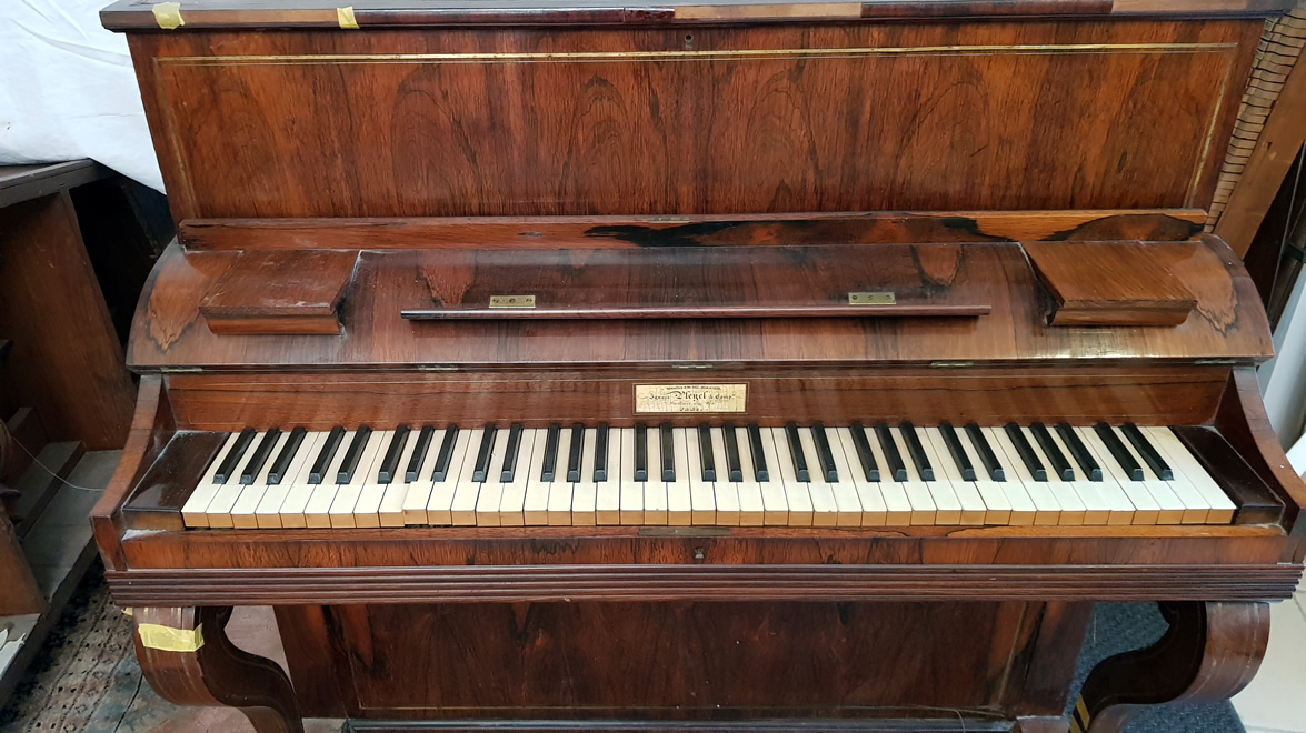 PLEYEL Pianino 6oct D.Filets1839