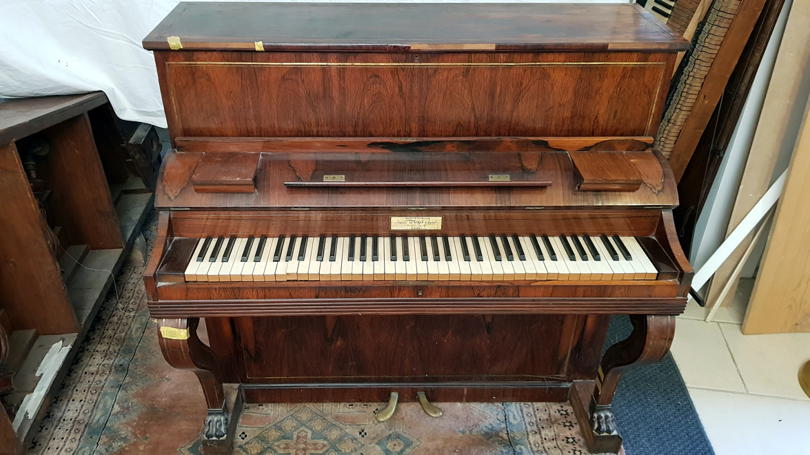 PLEYEL Pianino 6oct D.Filets1839