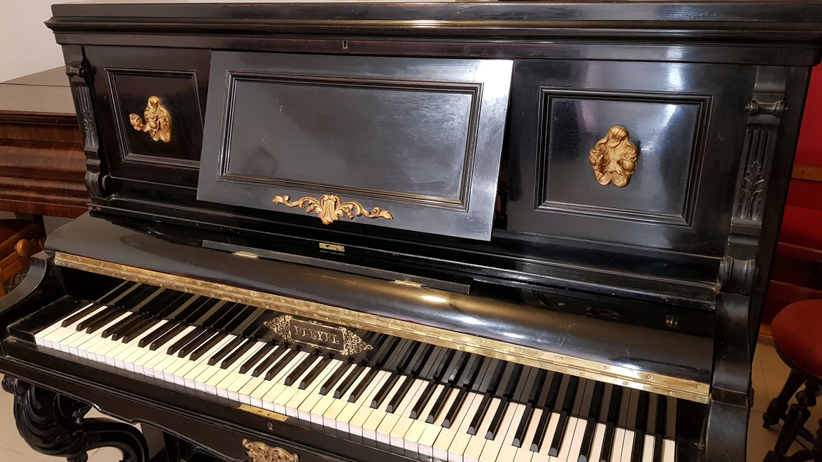 PLEYEL Droit GP4 1893