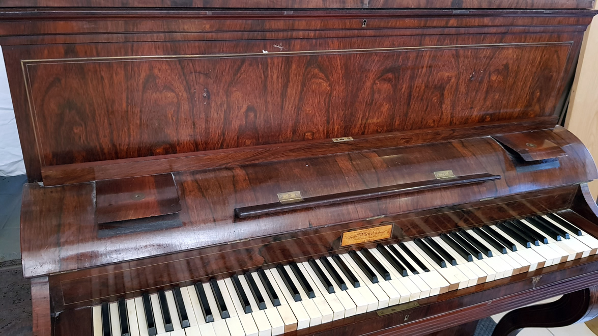PLEYEL Pianino Palissandre 1838