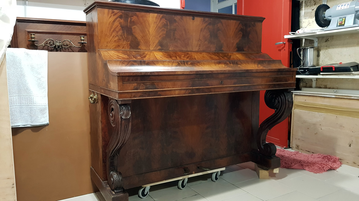 PLEYEL Pianino Acajou Ronceux 1850