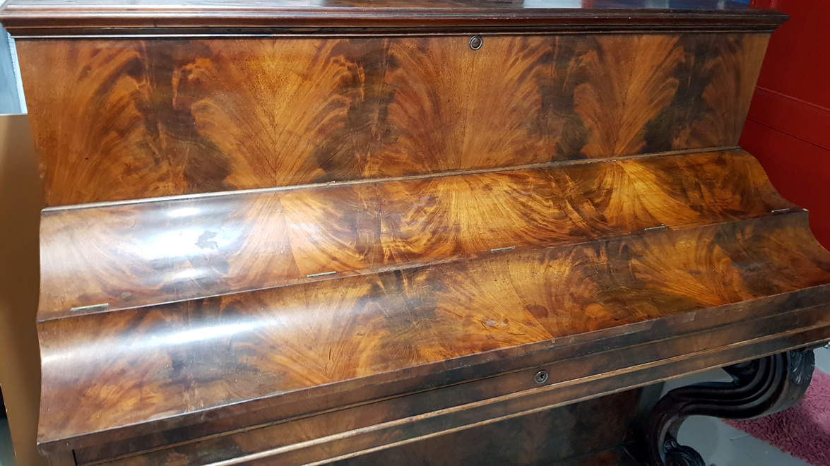 PLEYEL Pianino Acajou Ronceux 1850