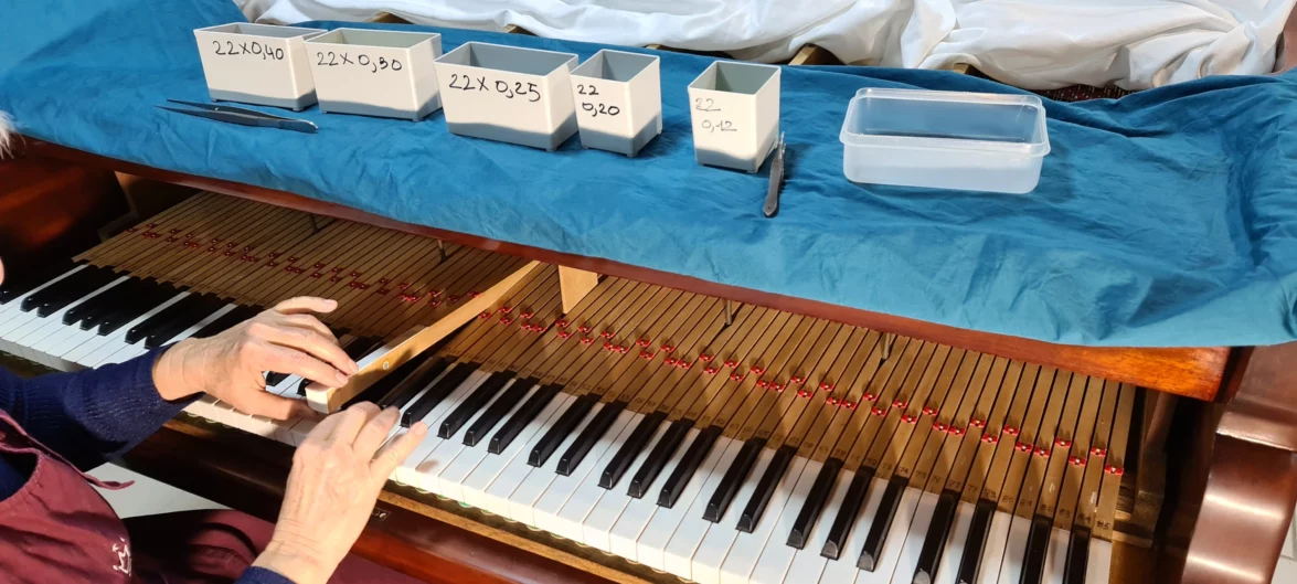 dressage-du-clavier-dans-le-piano