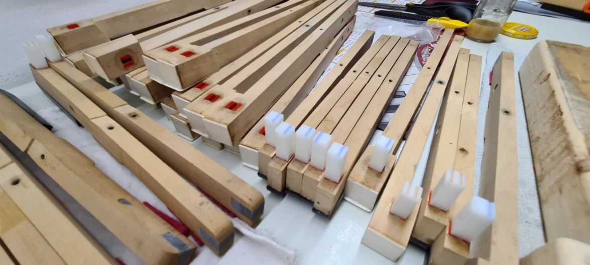 mortaises-de-touches-avec-cales