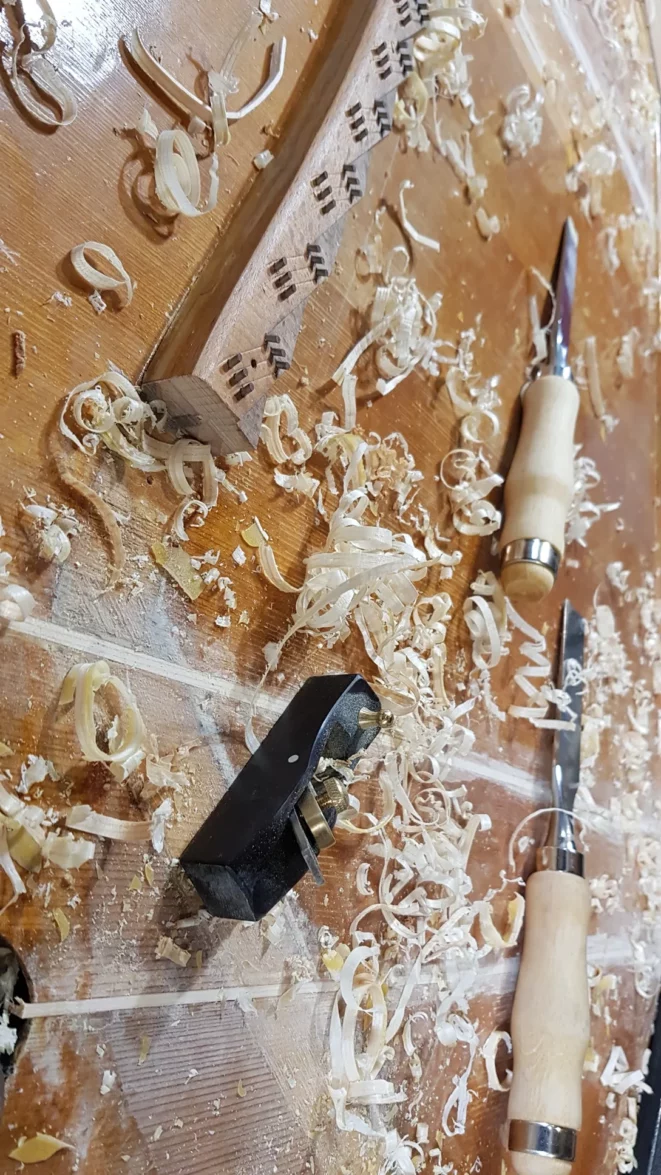 rabot-et-ciseaux-a-bois-arasage-flipots