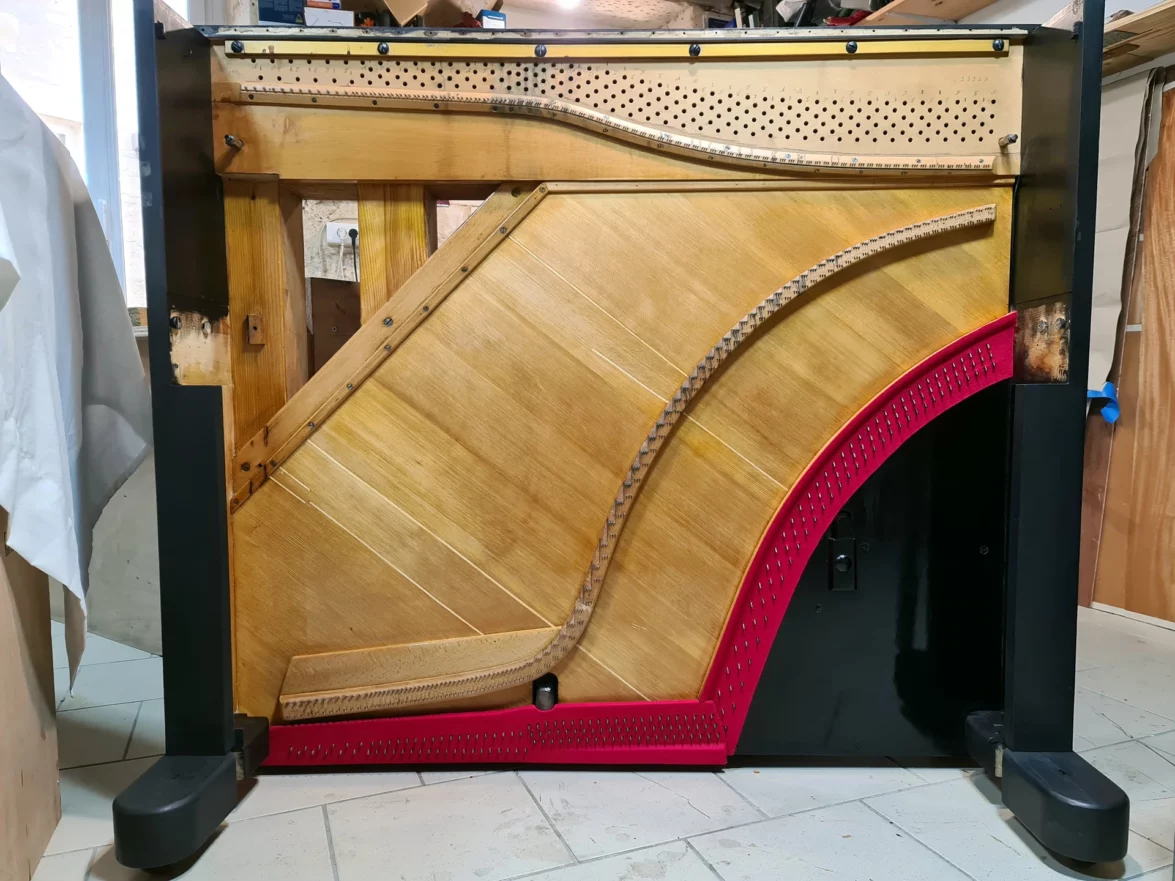 structure-harmonique-piano-droit-restaure