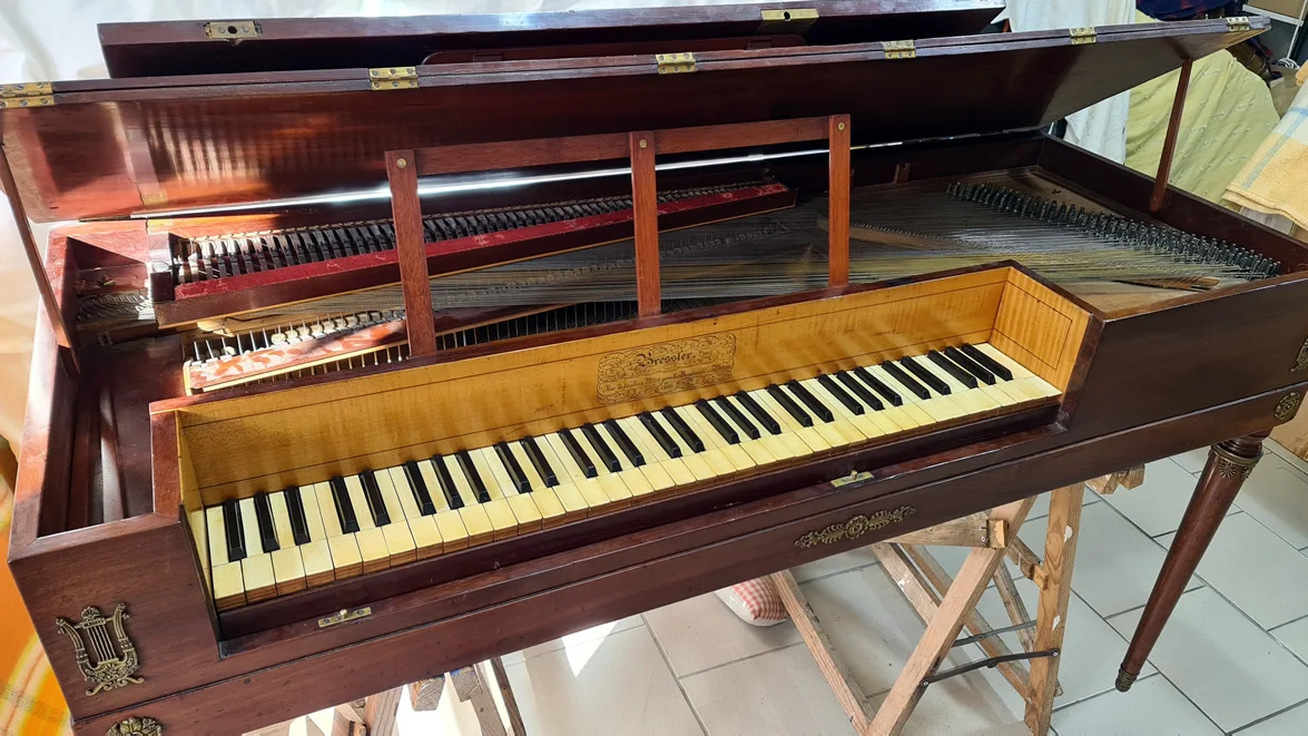 Piano Forte Carré BRESSLER an acajou de Cuba 1810