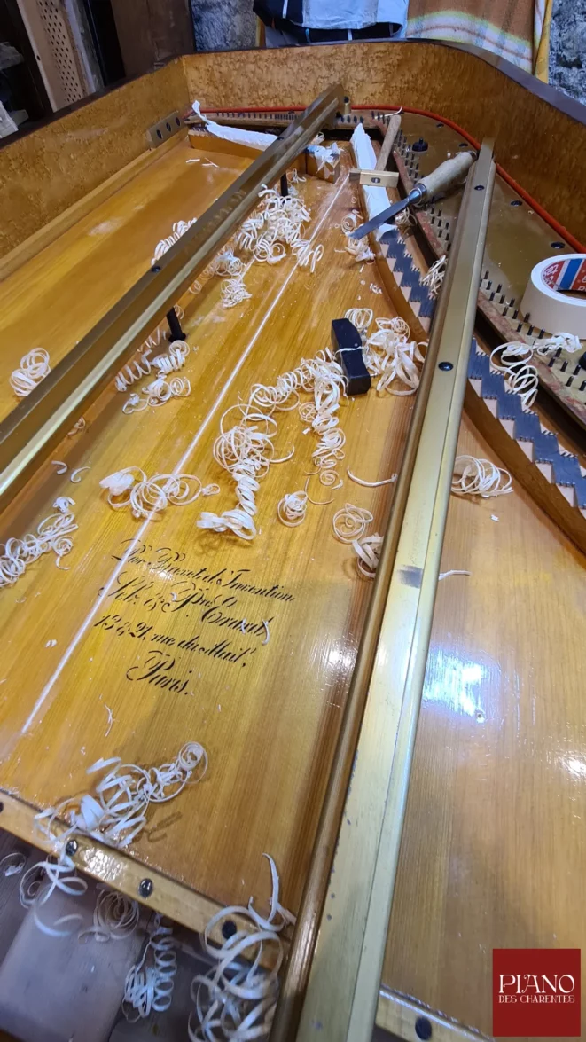 Flipot table harmonie piano à queue ERARD 1910