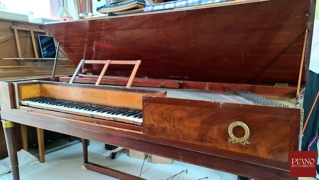 Piano Forte ERARD Carré en acajou de 1811