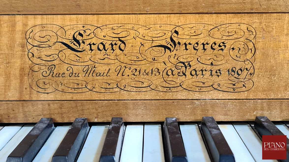 Piano forte ERARD Carré bi cordes 1807