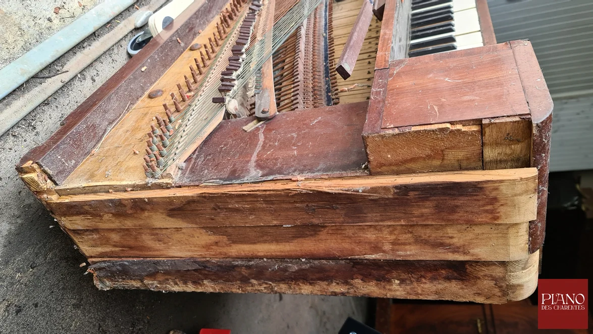 Piano forte carré PLEYEL 1830