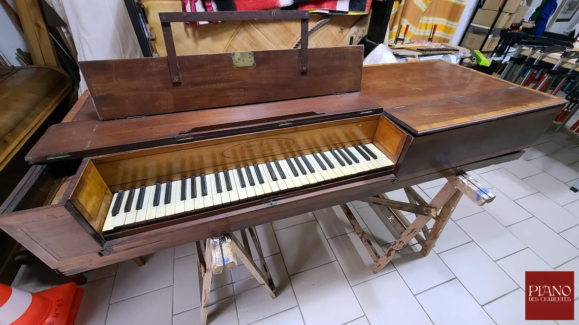 Piano forte ERARD carré en acajou de 1795