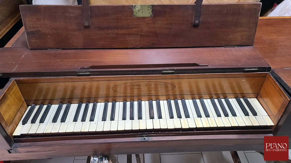 Piano forte ERARD carré en acajou de 1795