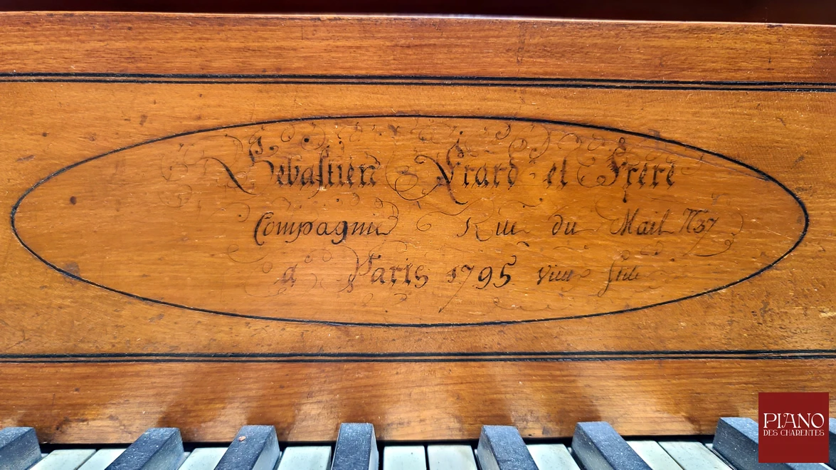 Piano forte ERARD carré 1795 Directoire