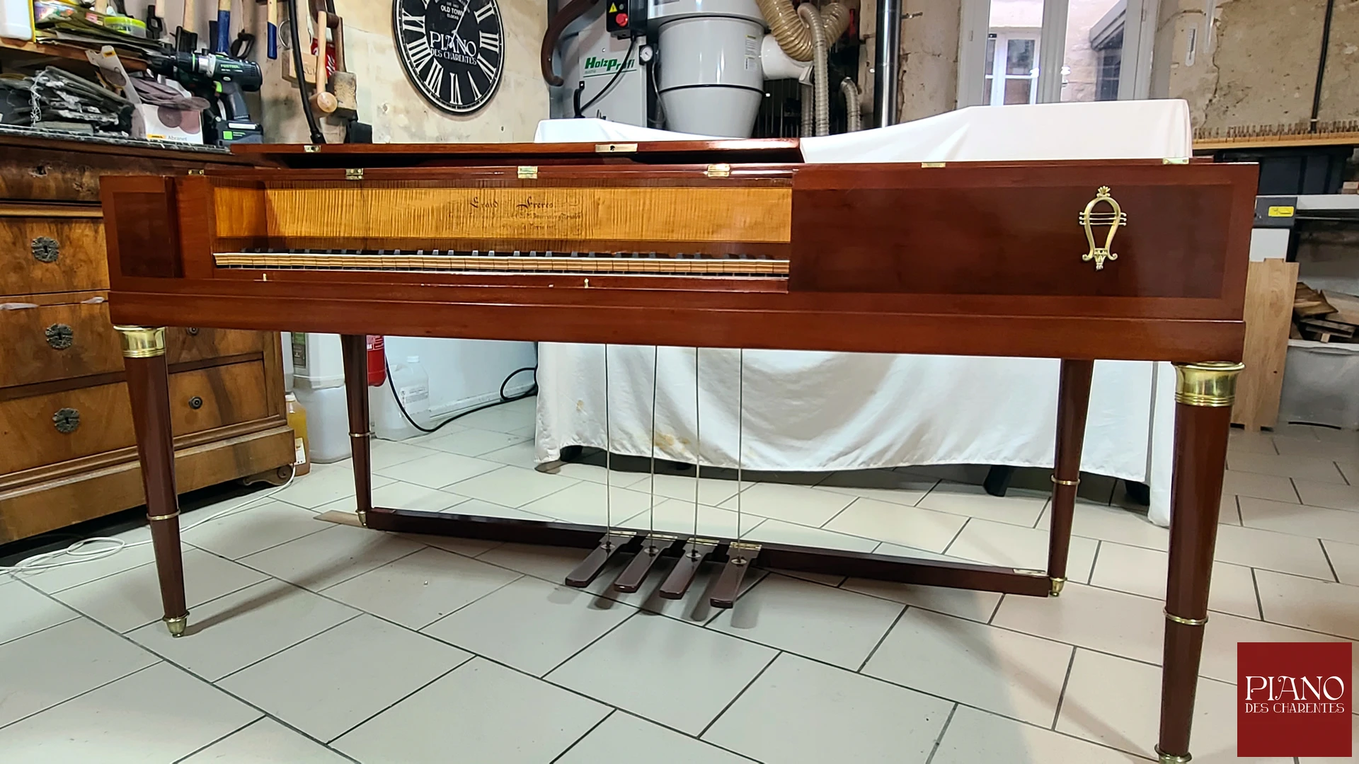 Piano Forte Carré ERARD 1812 acajou de Cuba