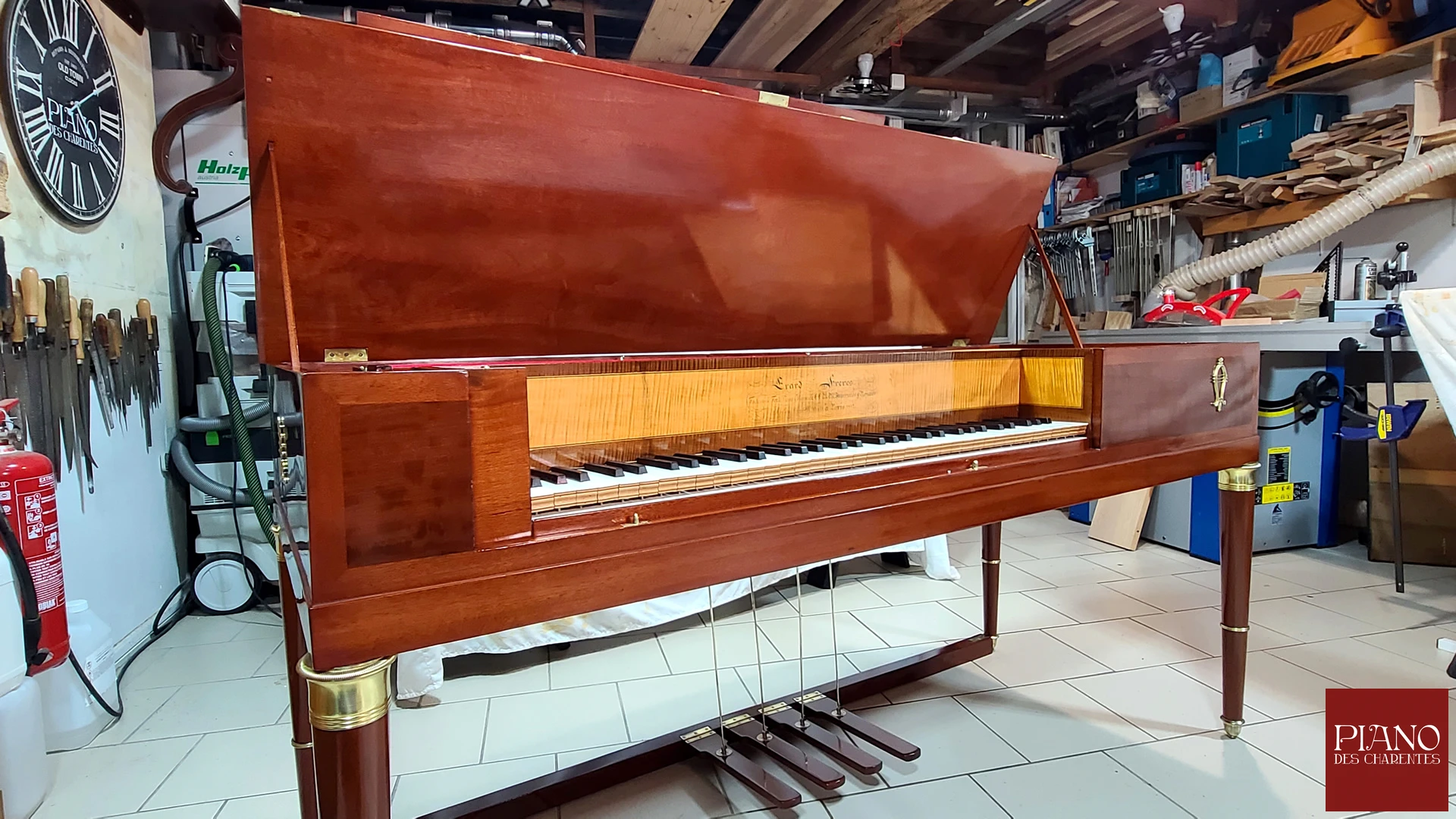 Piano Forte Carré ERARD 1812 acajou de Cuba