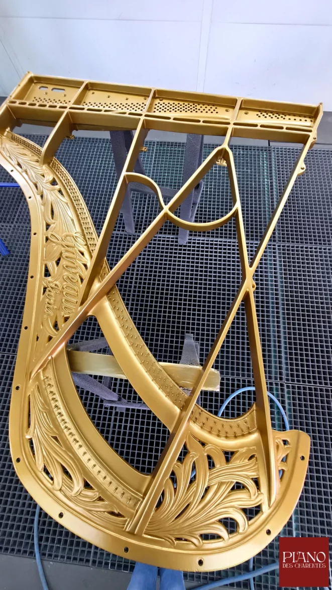 gaveau 1910 dorure cadre fonte en cabine